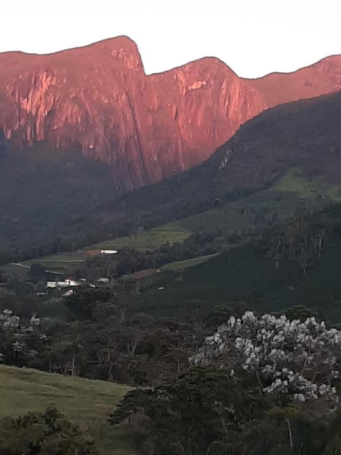 Pousada Encanto Das Montanhas Hotel Caparaó Velho Buitenkant foto